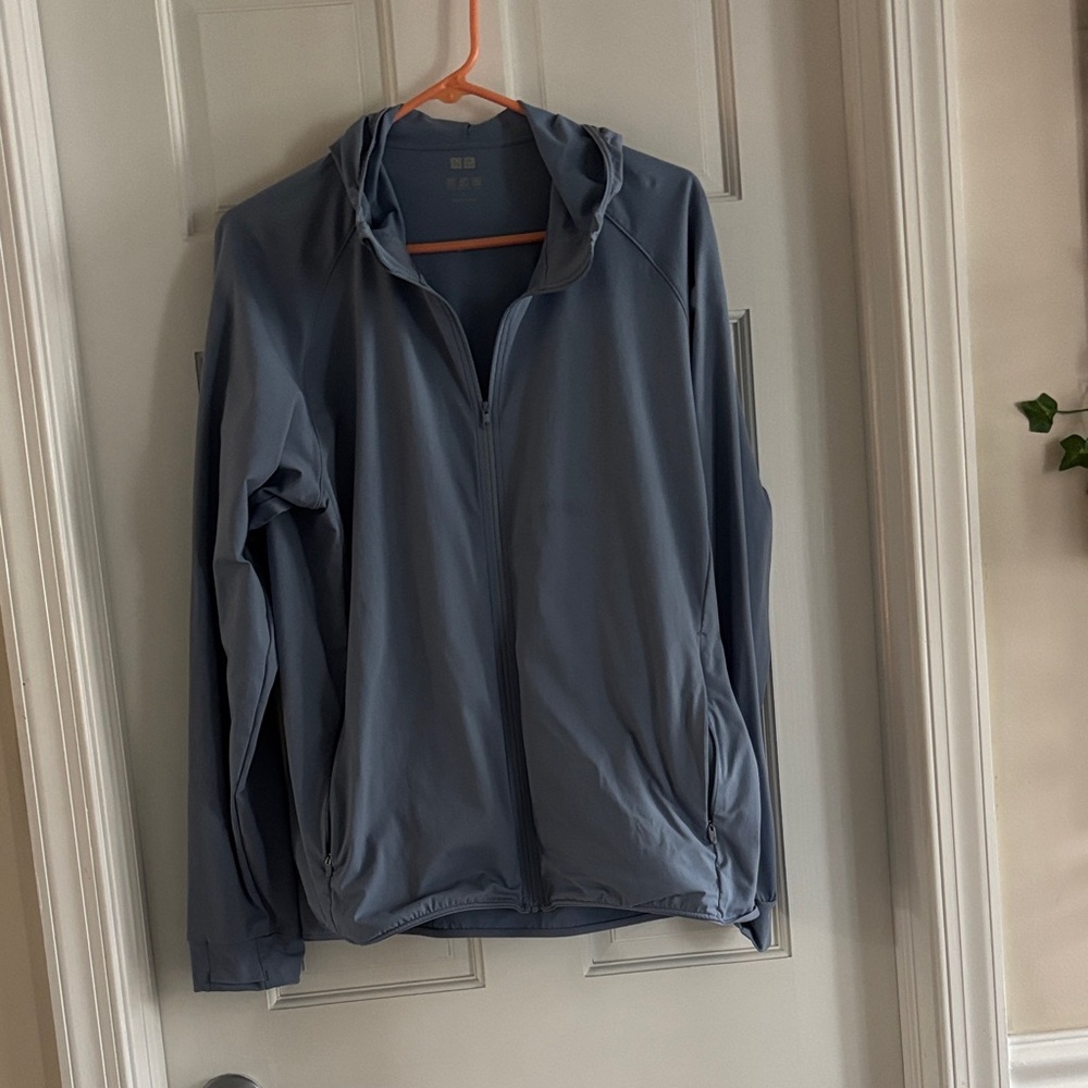 Uniqlo Men’s Hooded Windbreaker — Slate Blue